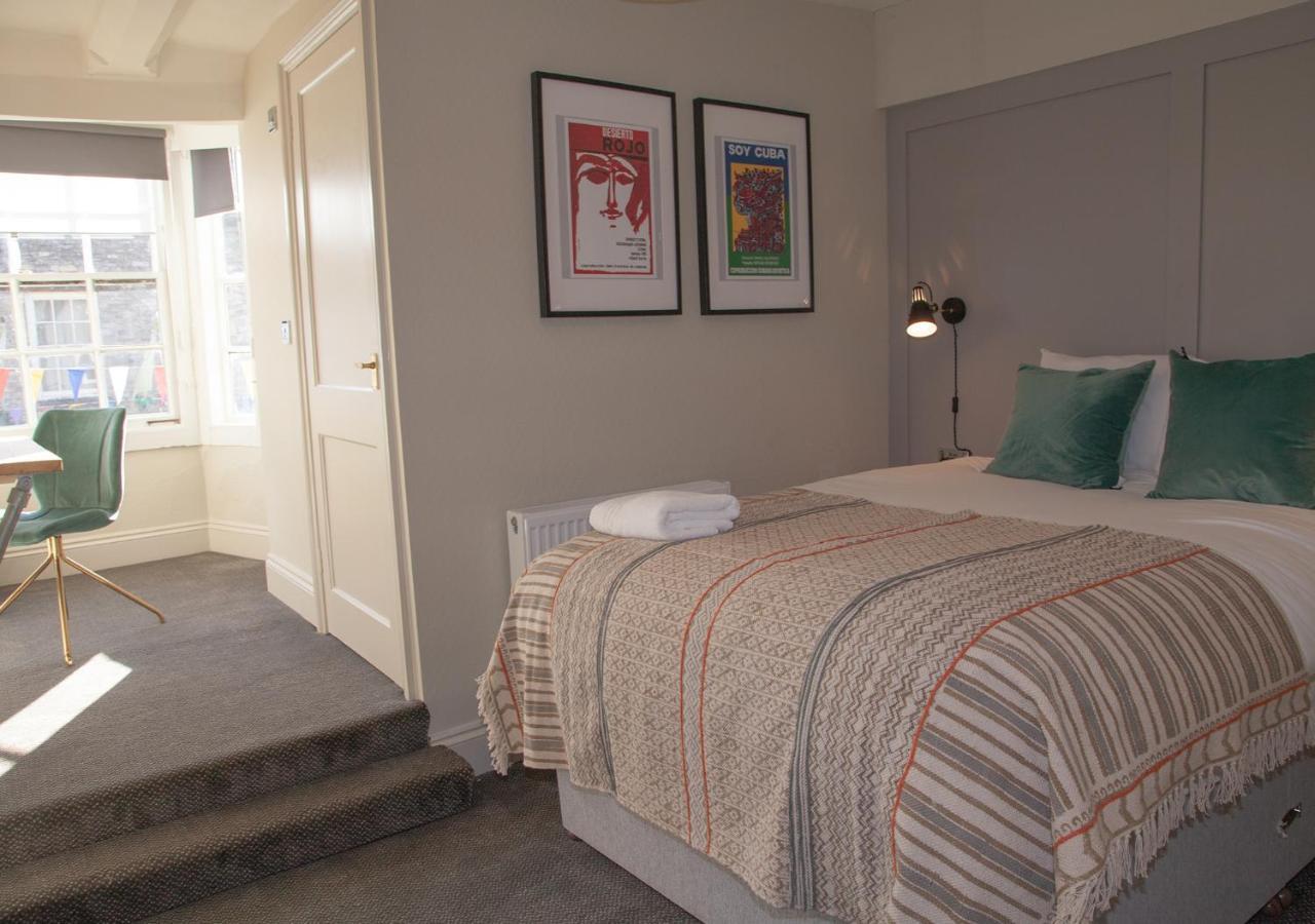 The Kings Arms Hotel Malmesbury Buitenkant foto