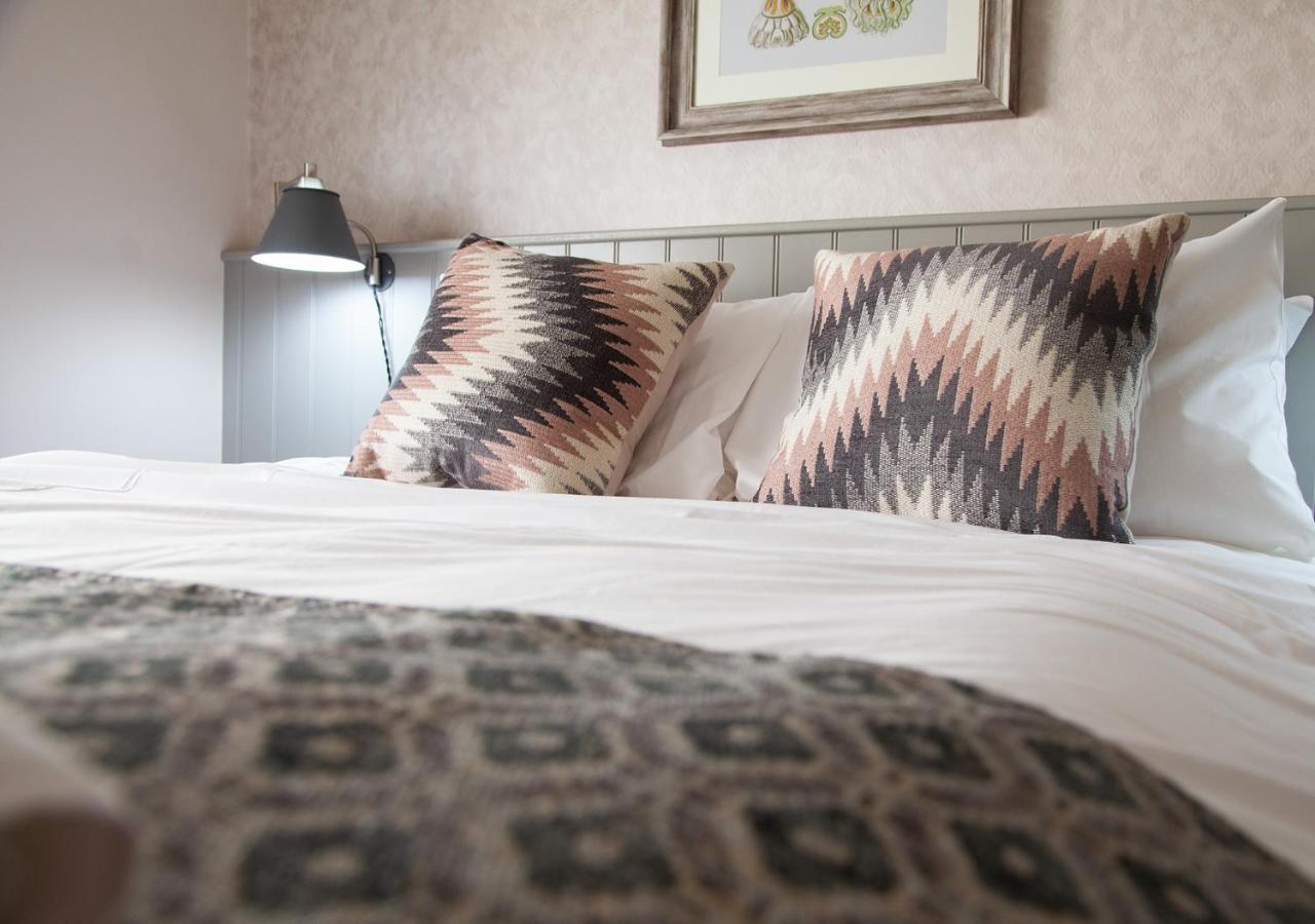 The Kings Arms Hotel Malmesbury Buitenkant foto