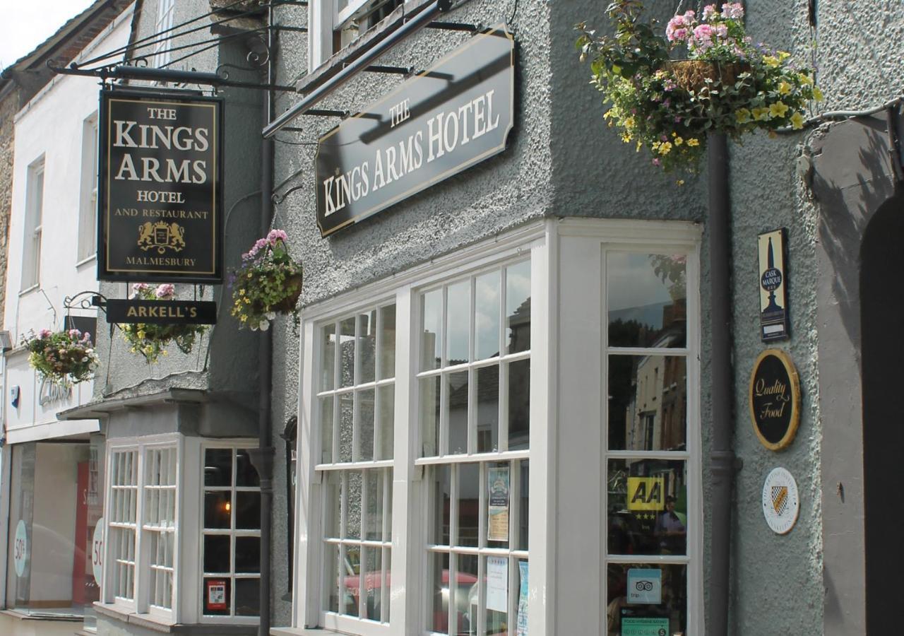The Kings Arms Hotel Malmesbury Buitenkant foto