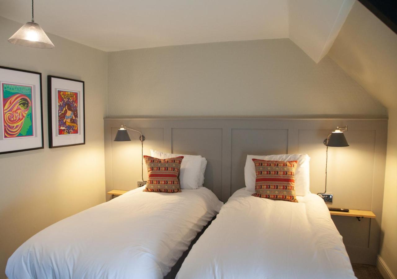 The Kings Arms Hotel Malmesbury Buitenkant foto