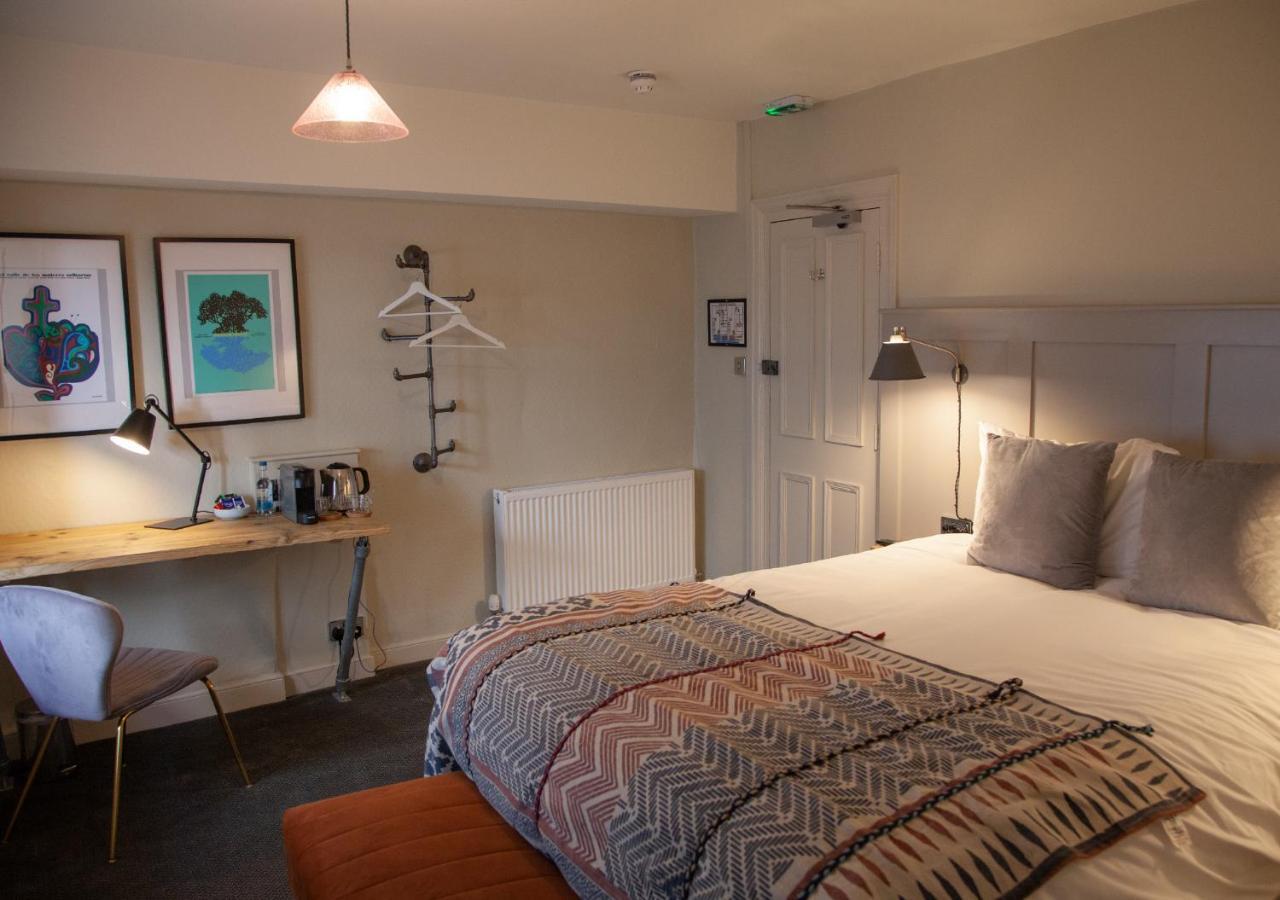 The Kings Arms Hotel Malmesbury Buitenkant foto